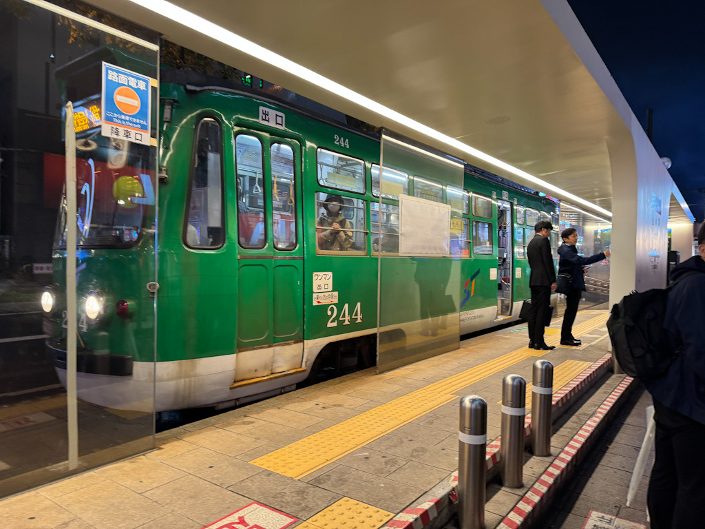 C114413F-F667-406B-830B-57F1F72278D3